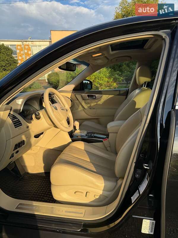 Внедорожник / Кроссовер Infiniti QX70 2016 в Киеве