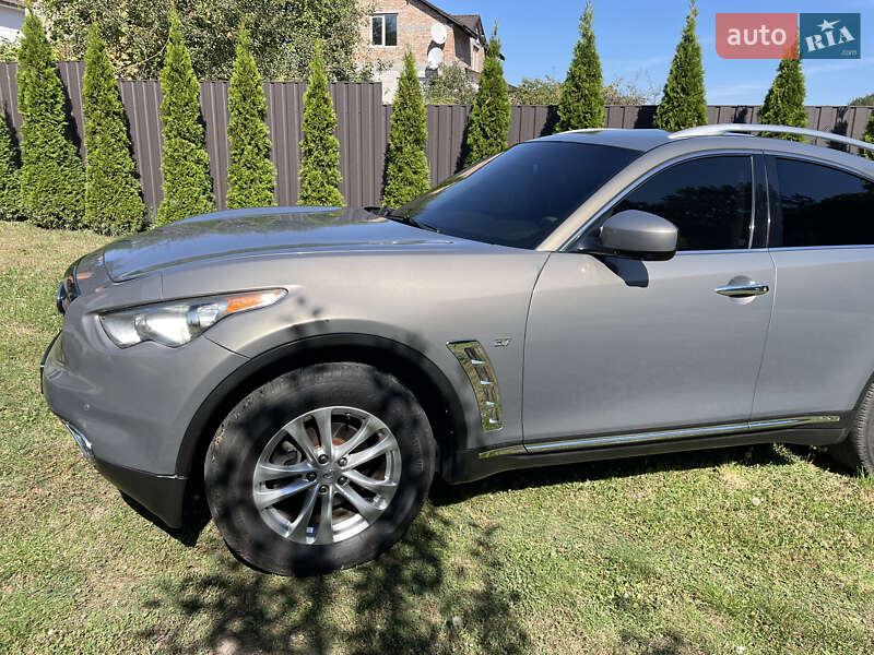 Внедорожник / Кроссовер Infiniti QX70 2015 в Белой Церкви фото 8 Внедорожник / Кроссовер Infiniti QX70 2015 в Белой Церкви