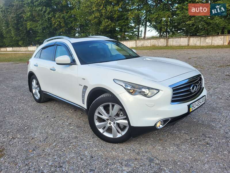 Внедорожник / Кроссовер Infiniti QX70 2015 в Подгайцах