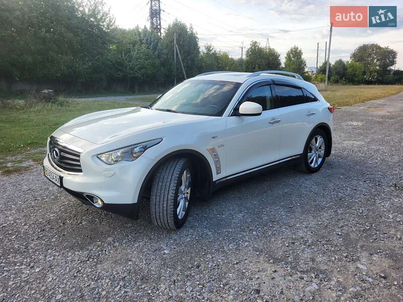 Внедорожник / Кроссовер Infiniti QX70 2015 в Подгайцах