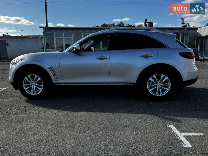 Внедорожник / Кроссовер Infiniti QX70 2013 в Киеве фото 8 Внедорожник / Кроссовер Infiniti QX70 2013 в Киеве