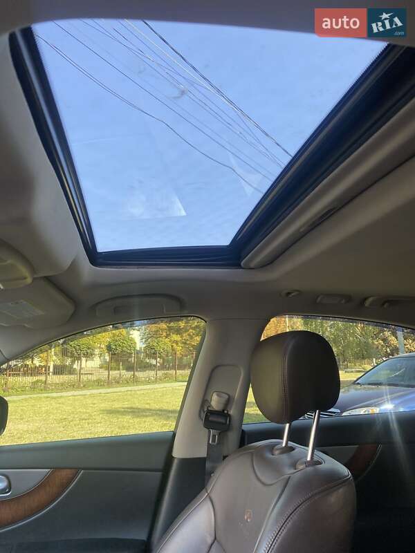 Позашляховик / Кросовер Infiniti QX70 2013 в Дніпрі