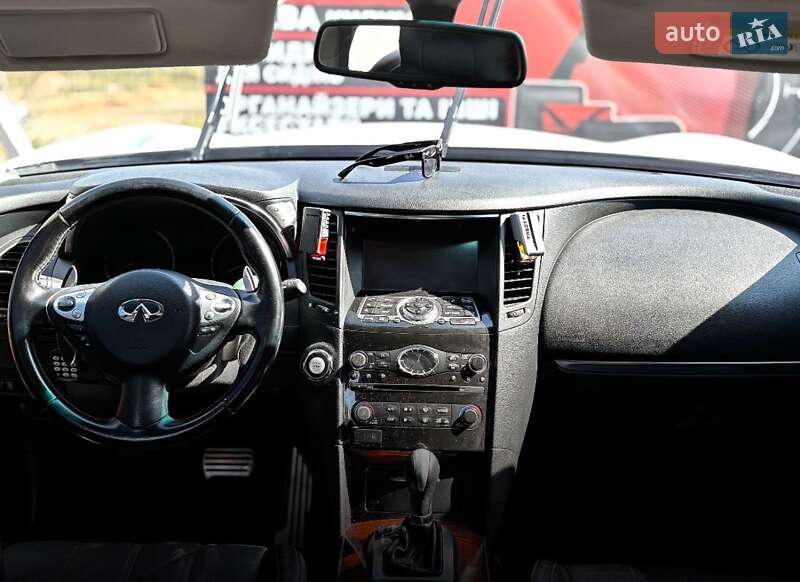 Внедорожник / Кроссовер Infiniti QX70 2014 в Виннице