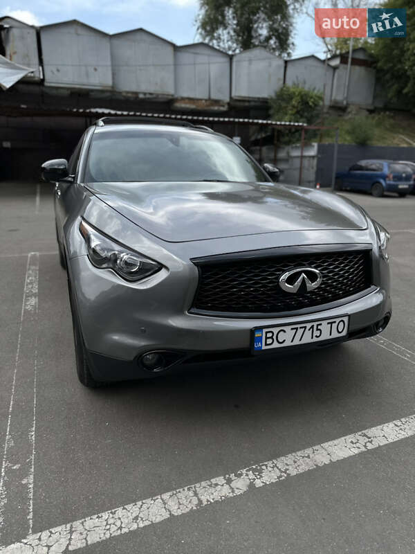 Внедорожник / Кроссовер Infiniti QX70 2017 в Киеве