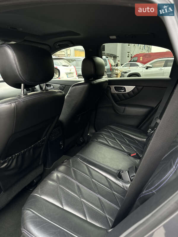Внедорожник / Кроссовер Infiniti QX70 2017 в Киеве