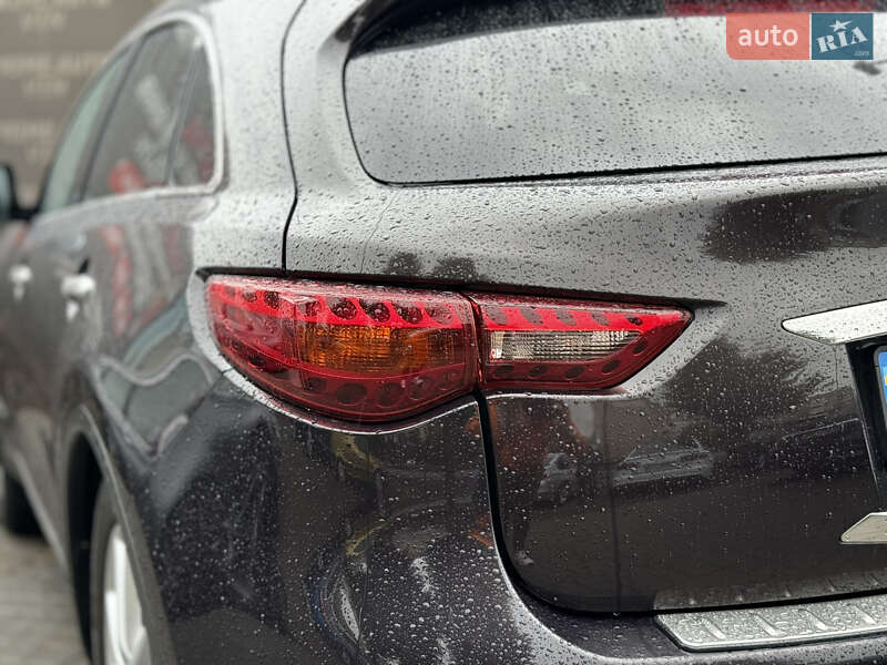 Позашляховик / Кросовер Infiniti QX70 2013 в Вінниці