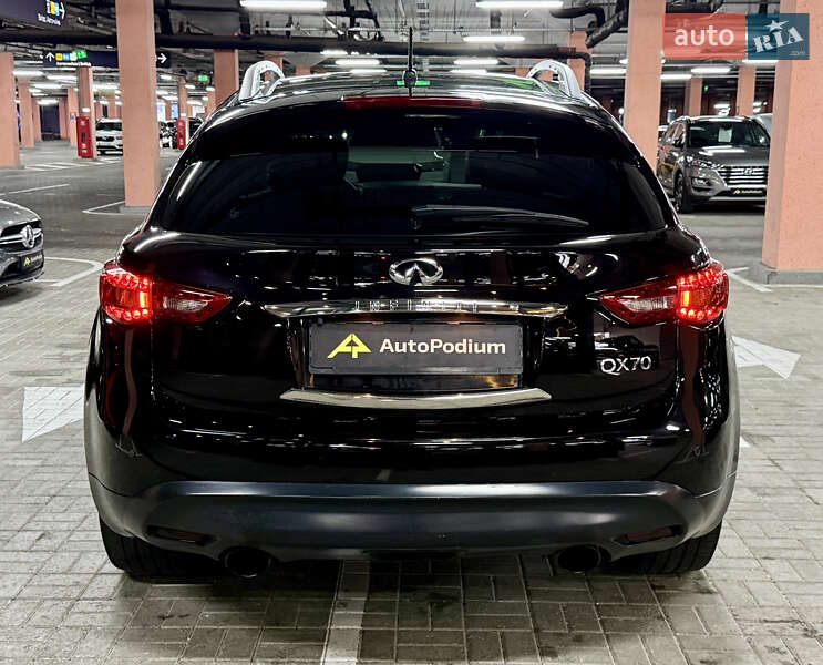 Позашляховик / Кросовер Infiniti QX70 2014 в Києві