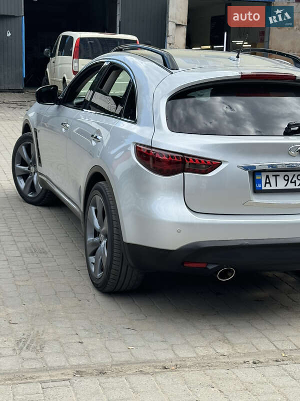 Внедорожник / Кроссовер Infiniti QX70 2013 в Ивано-Франковске
