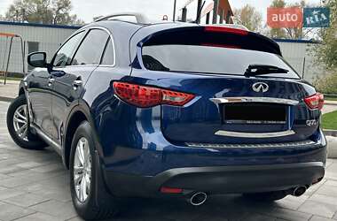 Позашляховик / Кросовер Infiniti QX70 2013 в Києві