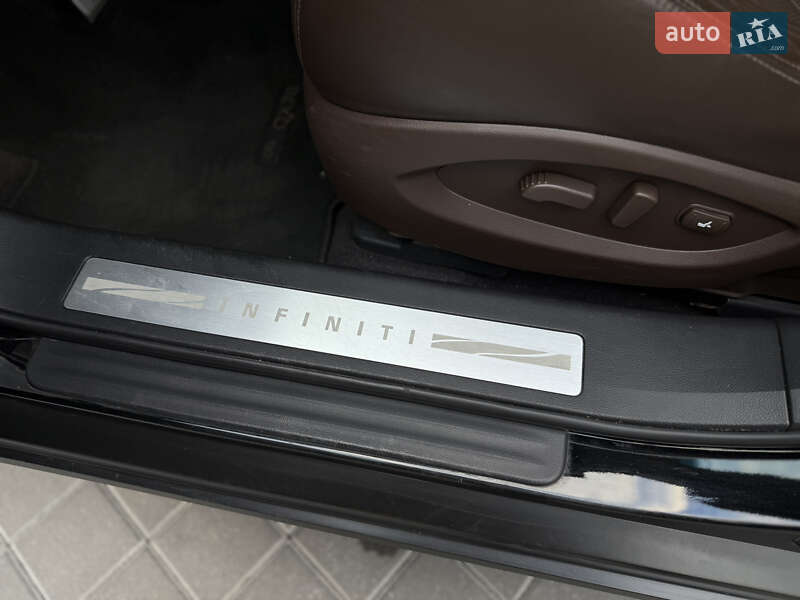 Внедорожник / Кроссовер Infiniti QX70 2016 в Львове фото 25 Внедорожник / Кроссовер Infiniti QX70 2016 в Львове