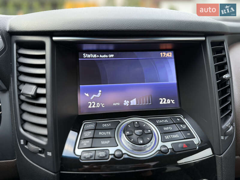 Внедорожник / Кроссовер Infiniti QX70 2016 в Львове фото 37 Внедорожник / Кроссовер Infiniti QX70 2016 в Львове