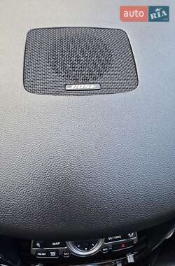 Позашляховик / Кросовер Infiniti QX70 2013 в  фото 14 Позашляховик / Кросовер Infiniti QX70 2013 в
