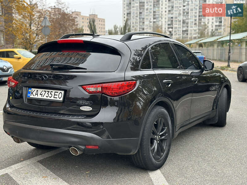 Внедорожник / Кроссовер Infiniti QX70 2016 в Киеве фото 2 Внедорожник / Кроссовер Infiniti QX70 2016 в Киеве