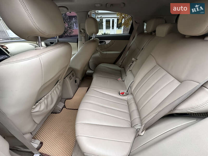 Внедорожник / Кроссовер Infiniti QX70 2016 в Киеве фото 11 Внедорожник / Кроссовер Infiniti QX70 2016 в Киеве