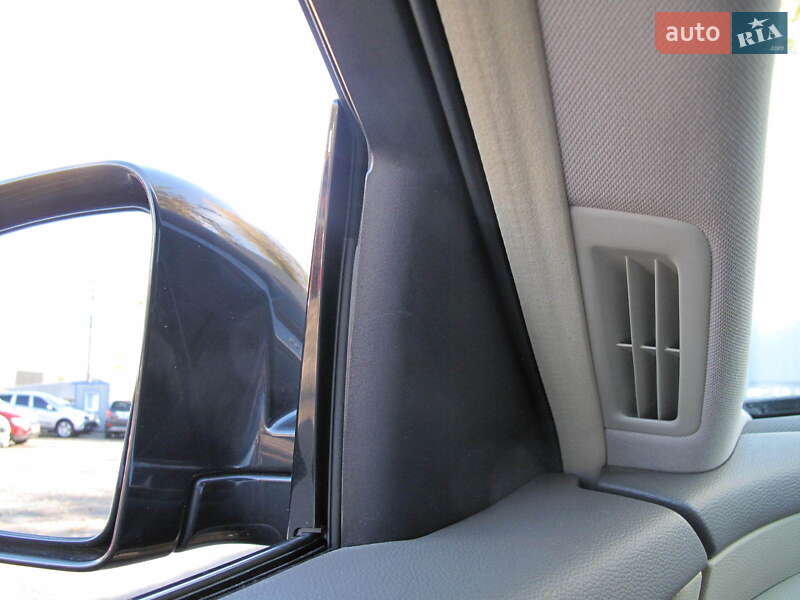 Позашляховик / Кросовер Infiniti QX70 2013 в Києві