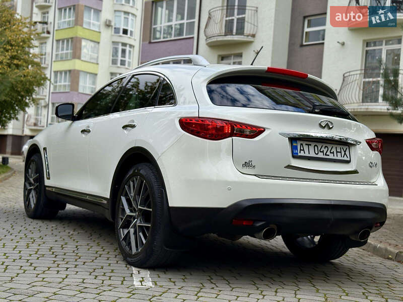 Внедорожник / Кроссовер Infiniti QX70 2016 в Тернополе фото 5 Внедорожник / Кроссовер Infiniti QX70 2016 в Тернополе