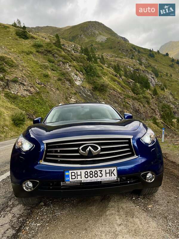 Внедорожник / Кроссовер Infiniti QX70 2016 в Одессе фото 9 Внедорожник / Кроссовер Infiniti QX70 2016 в Одессе
