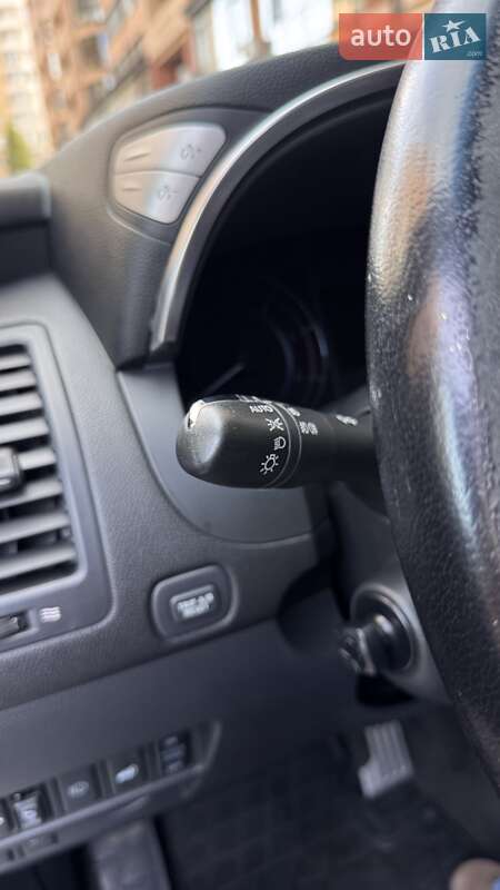 Внедорожник / Кроссовер Infiniti QX70 2016 в Одессе фото 26 Внедорожник / Кроссовер Infiniti QX70 2016 в Одессе