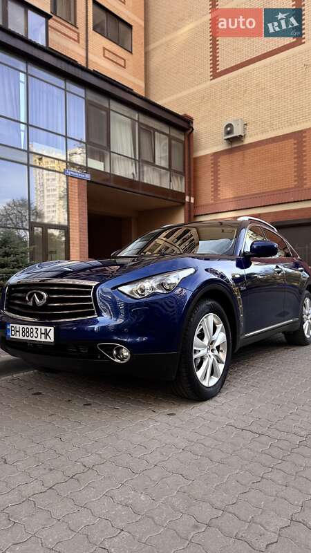 Внедорожник / Кроссовер Infiniti QX70 2016 в Одессе фото 57 Внедорожник / Кроссовер Infiniti QX70 2016 в Одессе