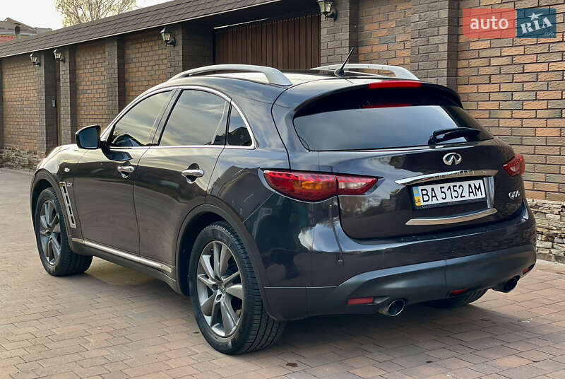 Внедорожник / Кроссовер Infiniti QX70 2014 в Киеве фото 7 Внедорожник / Кроссовер Infiniti QX70 2014 в Киеве