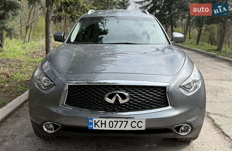 Внедорожник / Кроссовер Infiniti QX70 2016 в Краматорске фото 3 Внедорожник / Кроссовер Infiniti QX70 2016 в Краматорске