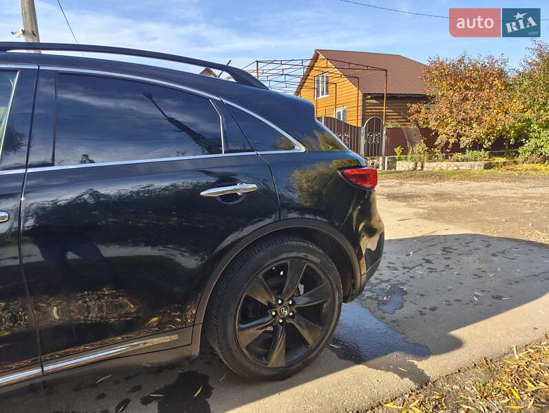 Внедорожник / Кроссовер Infiniti QX70 2016 в Первомайске фото 12 Внедорожник / Кроссовер Infiniti QX70 2016 в Первомайске