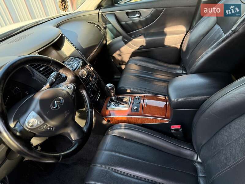 Внедорожник / Кроссовер Infiniti QX70 2015 в Киеве фото 17 Внедорожник / Кроссовер Infiniti QX70 2015 в Киеве