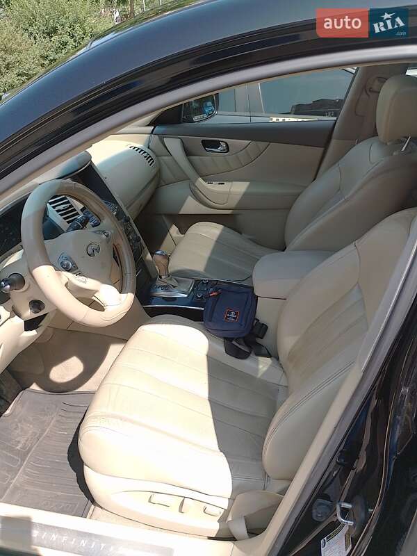 Позашляховик / Кросовер Infiniti QX70 2014 в Києві