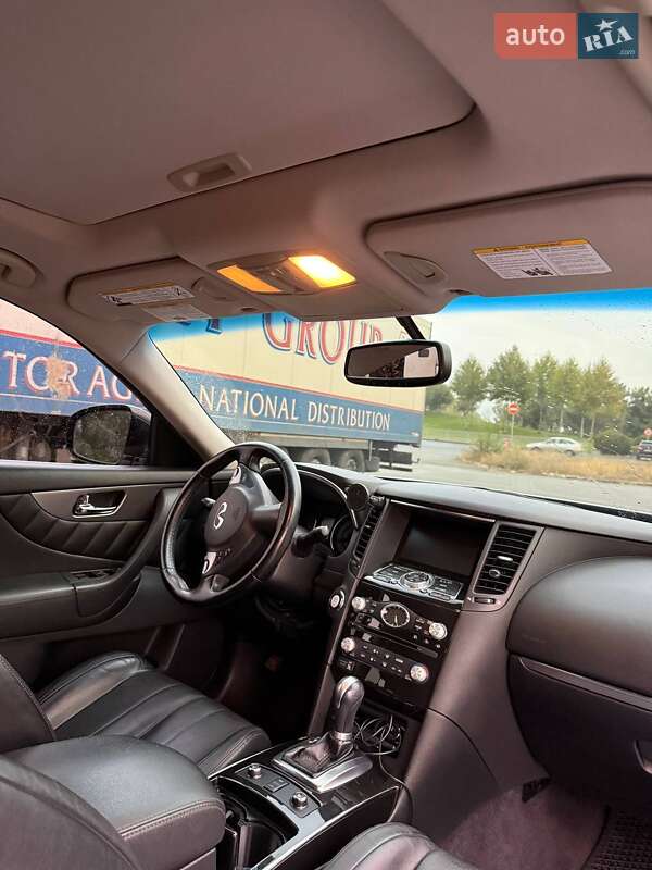 Позашляховик / Кросовер Infiniti QX70 2017 в Дніпрі