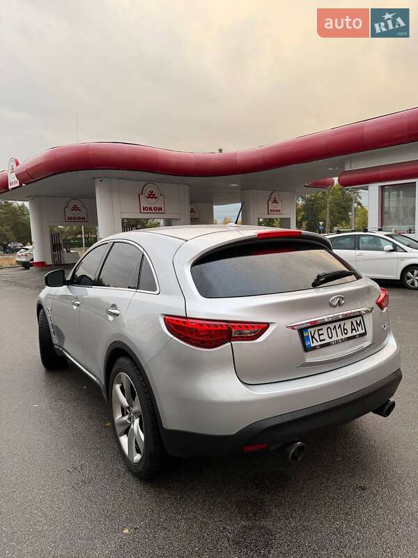 Позашляховик / Кросовер Infiniti QX70 2017 в Дніпрі