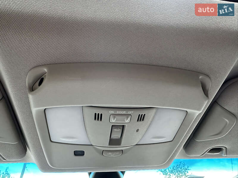 Внедорожник / Кроссовер Infiniti QX70 2013 в Полтаве