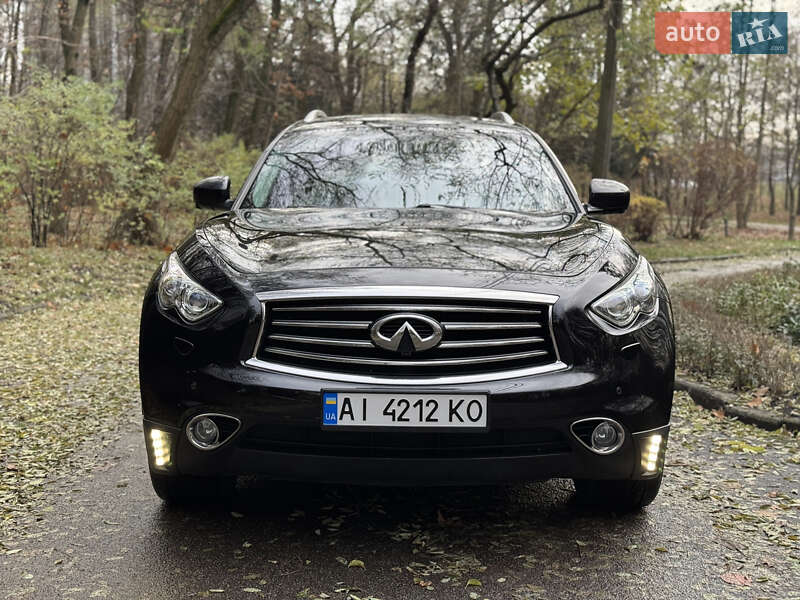 Внедорожник / Кроссовер Infiniti QX70 2013 в Киеве фото 3 Внедорожник / Кроссовер Infiniti QX70 2013 в Киеве