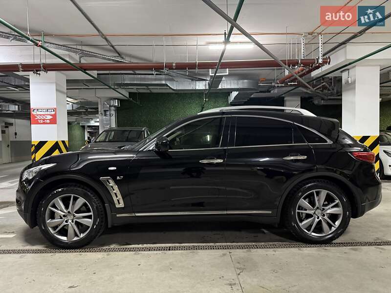 Внедорожник / Кроссовер Infiniti QX70 2013 в Киеве