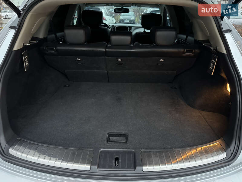 Позашляховик / Кросовер Infiniti QX70 2016 в Києві