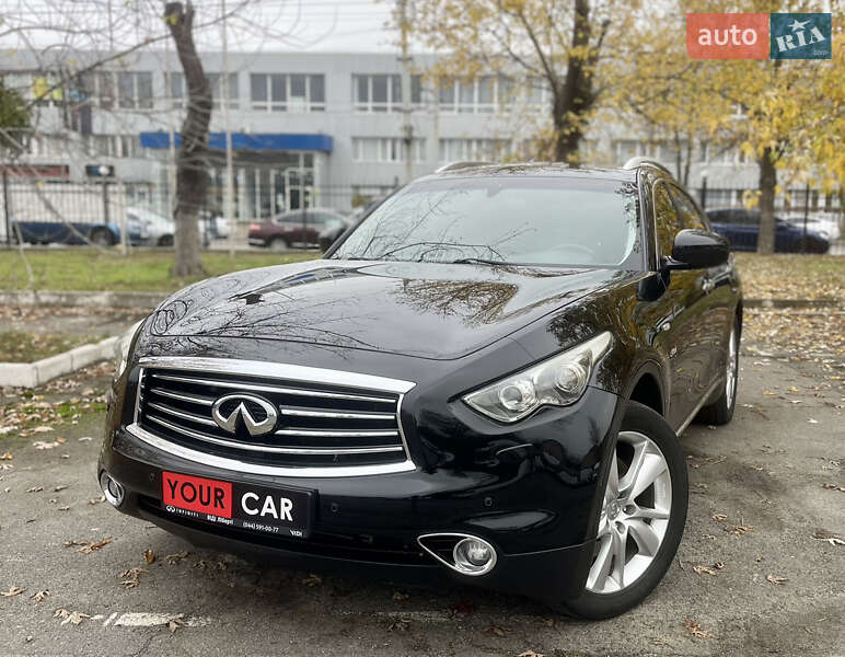 Внедорожник / Кроссовер Infiniti QX70 2015 в Киеве