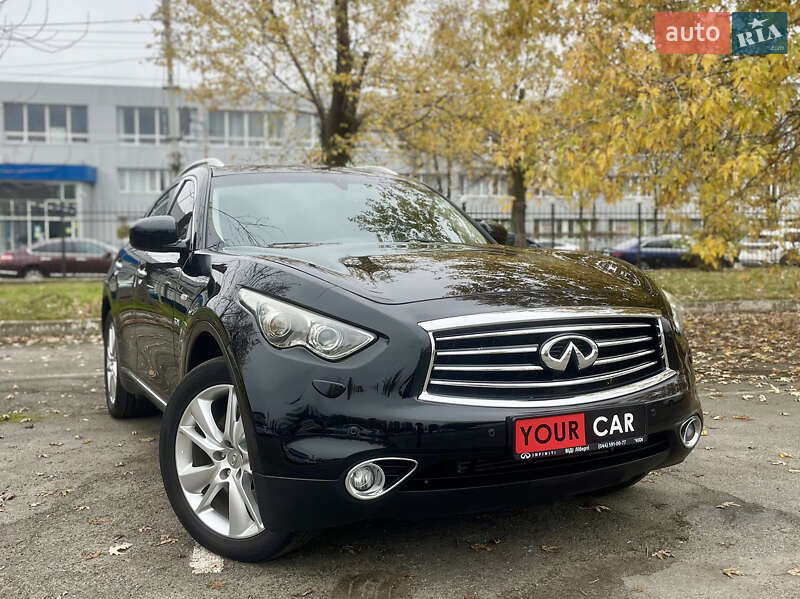 Внедорожник / Кроссовер Infiniti QX70 2015 в Киеве