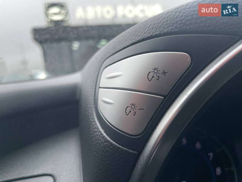Позашляховик / Кросовер Infiniti QX70 2015 в Києві