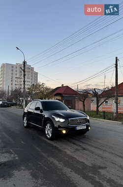 Внедорожник / Кроссовер Infiniti QX70 2013 в Черкассах