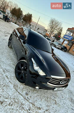 Позашляховик / Кросовер Infiniti QX70 2016 в Валках