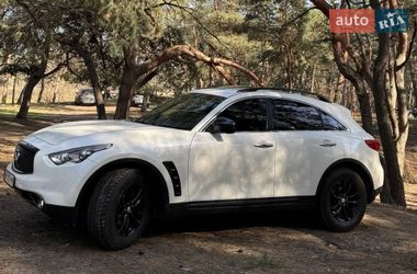 Внедорожник / Кроссовер Infiniti QX70 2017 в Днепре