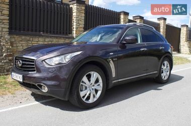 Позашляховик / Кросовер Infiniti QX70 2013 в Києві