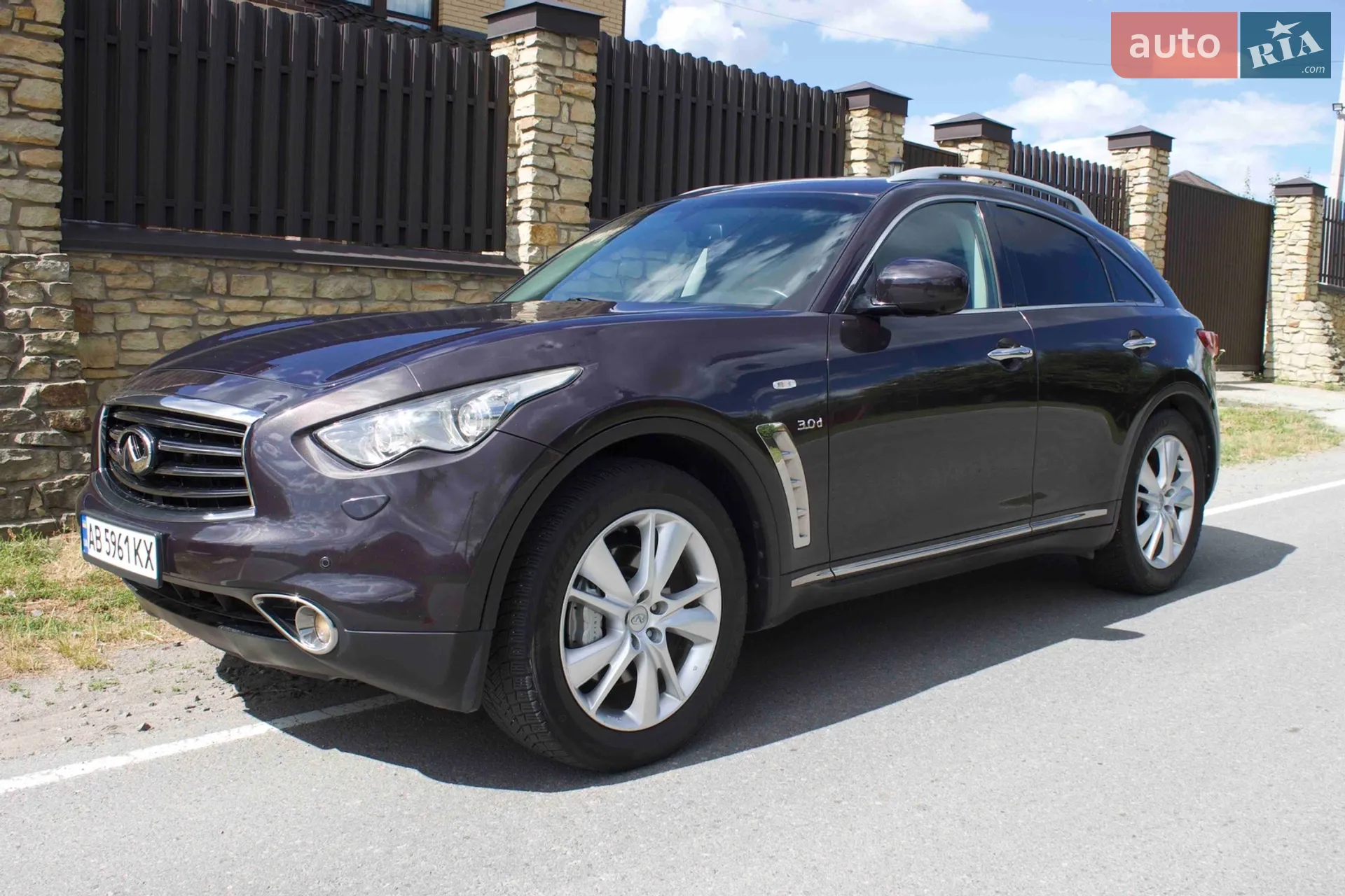 Infiniti QX70 2013