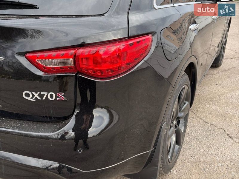 Внедорожник / Кроссовер Infiniti QX70 2017 в Полтаве