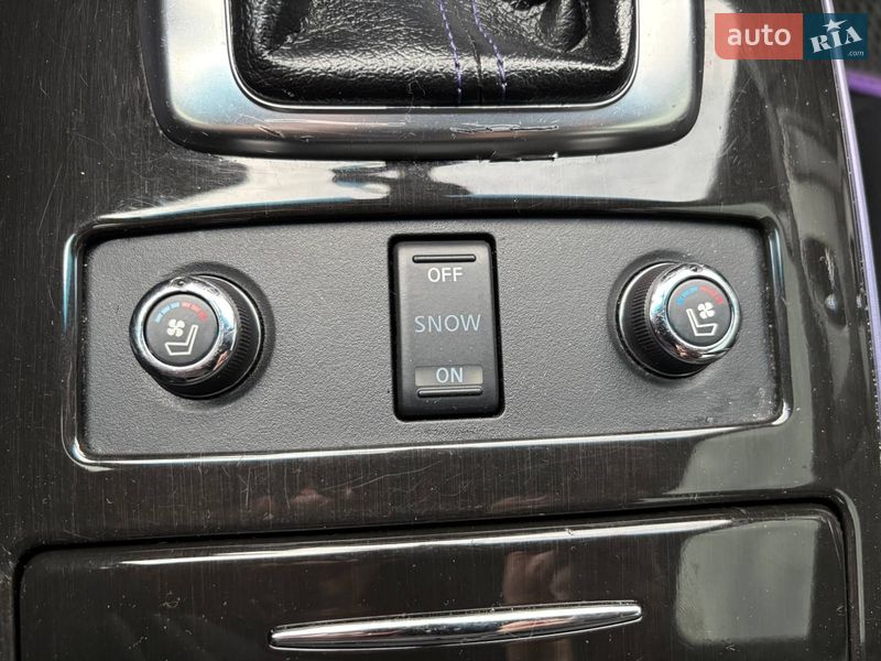 Внедорожник / Кроссовер Infiniti QX70 2017 в Полтаве