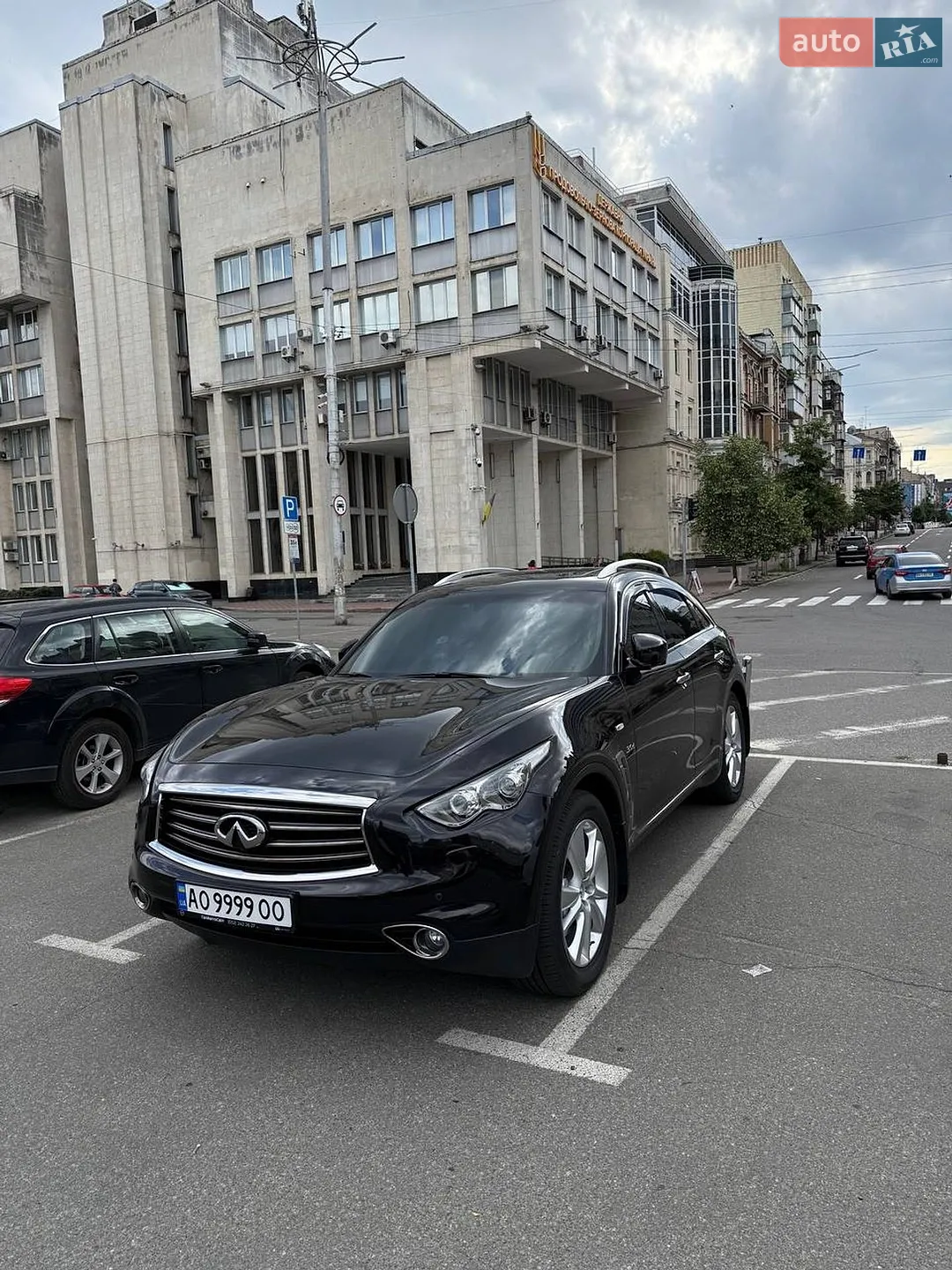 2016 Infiniti QX70 - мініатюра 28