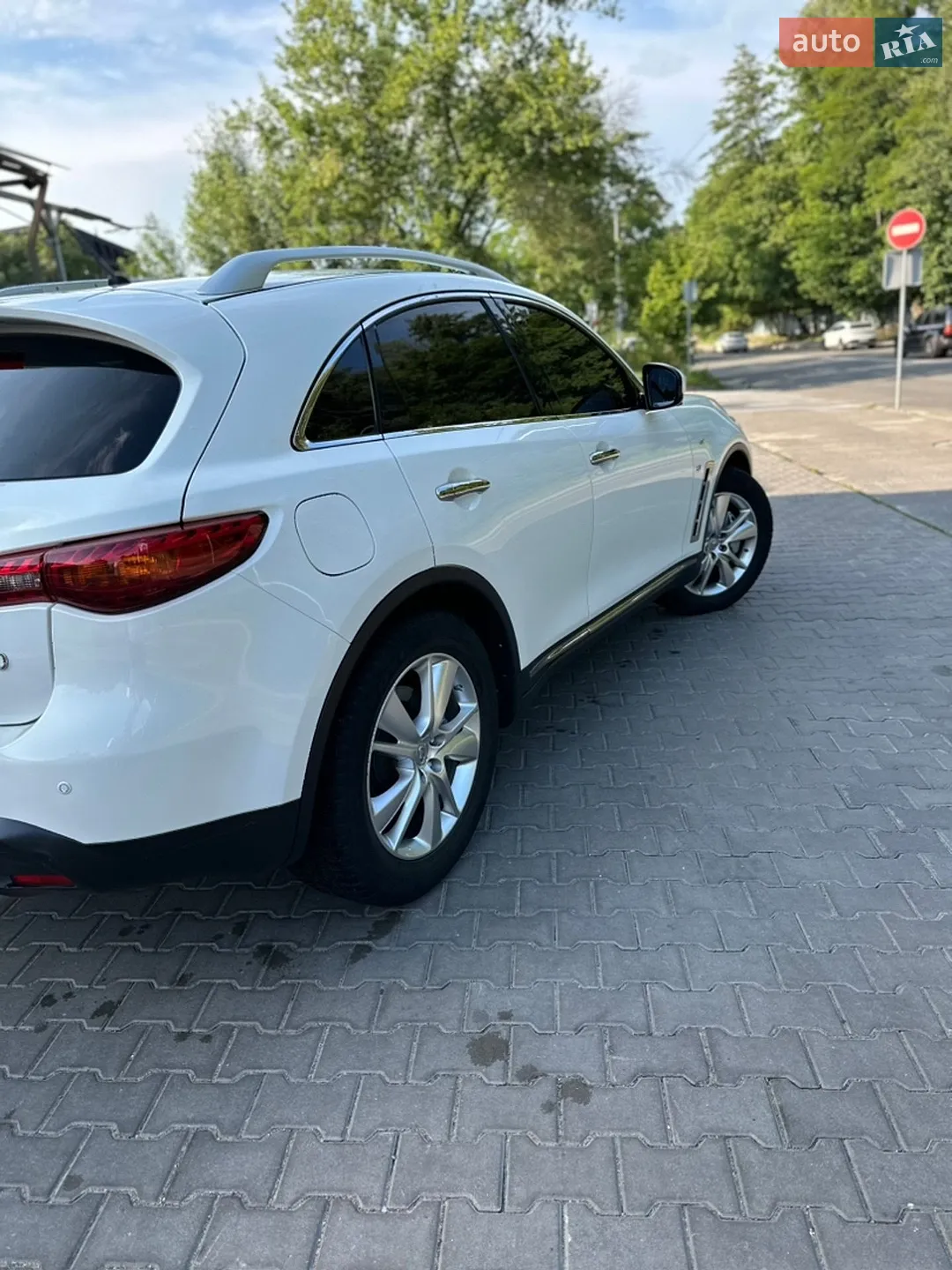 2015 Infiniti QX70 - мініатюра 4