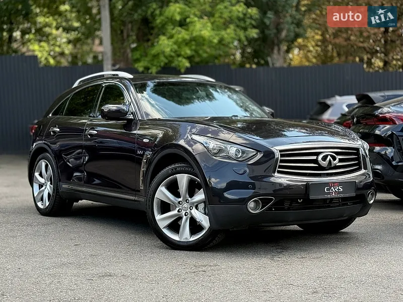 Infiniti QX70 2013
