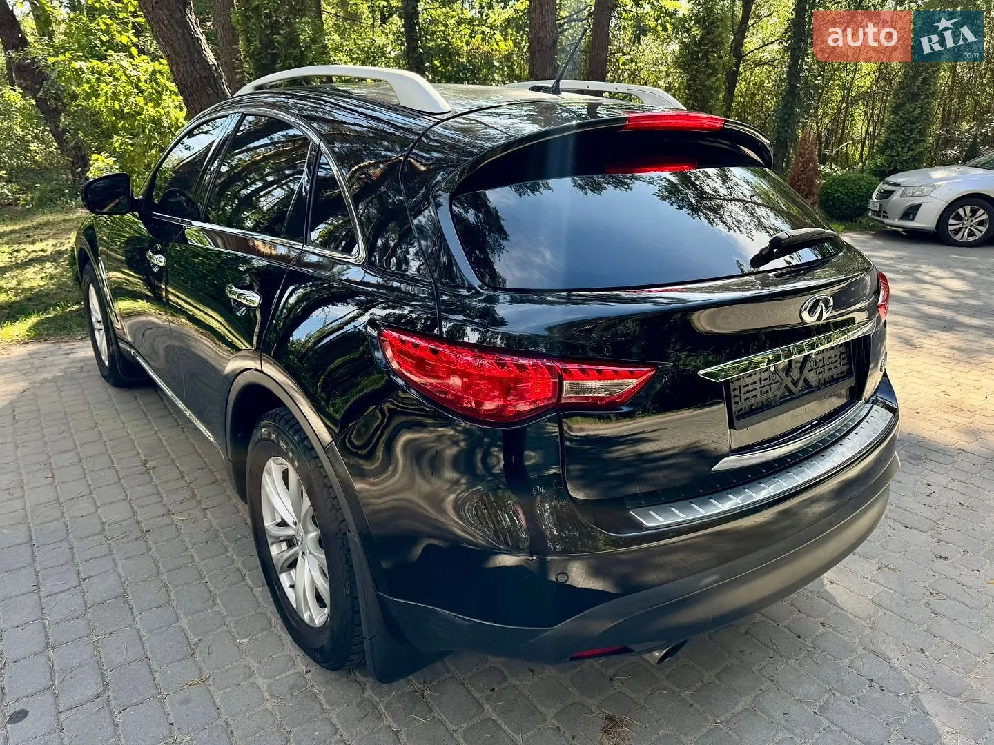 2015 Infiniti QX70 - мініатюра 12