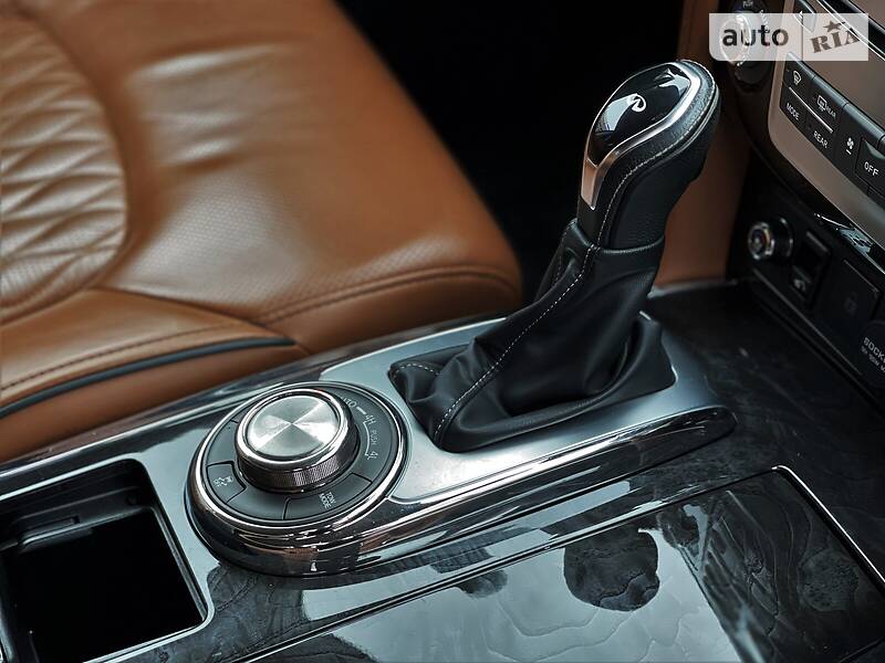 Внедорожник / Кроссовер Infiniti QX80 2018 в Черновцах