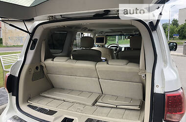 Внедорожник / Кроссовер Infiniti QX80 2014 в Дрогобыче